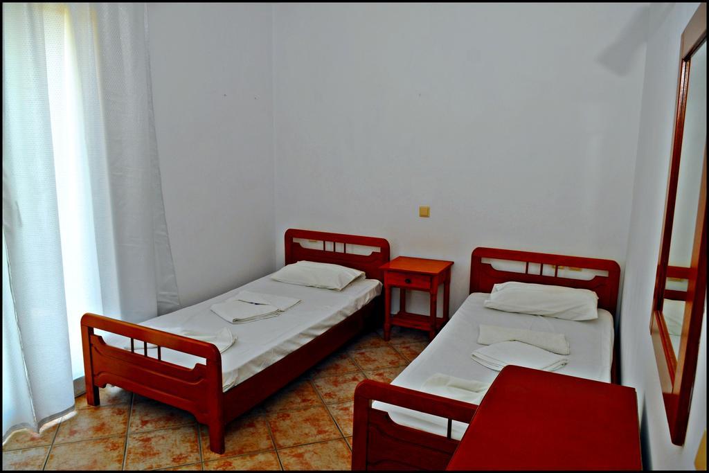 Klima  Posidonio Hotel الغرفة الصورة