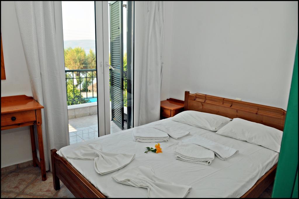 Klima  Posidonio Hotel الغرفة الصورة